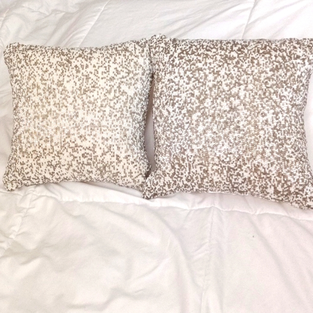 Throw Pillows